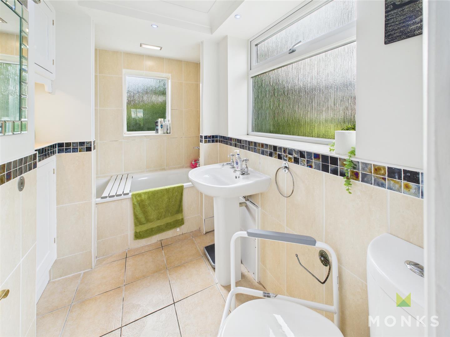 28 Gorse Lane, Shrewsbury, SY3 0JL For Sale 28 Gorse Lane, Shrewsbury, SY3 0JL For Sale